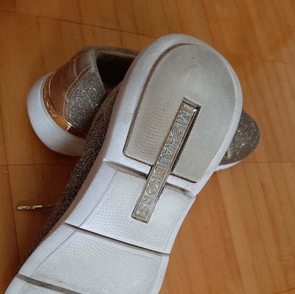 Michael kors shoes - Picture 5 of 6